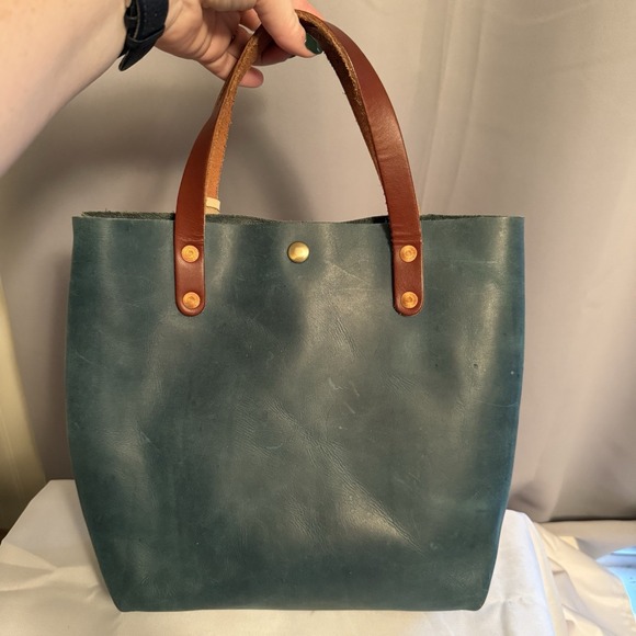 KMM & Co. MINI TOTE BAG ATLANTIC BLUE LEATHER CROSSBODY SHOULDER BAG TASSEL EUC - Picture 2 of 16